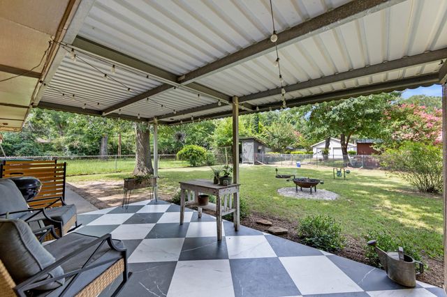 700 Barbara Street, Tomball, TX 77375