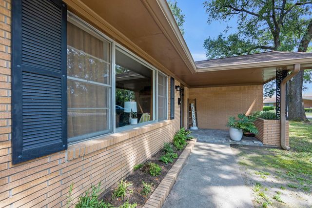 700 Barbara Street, Tomball, TX 77375