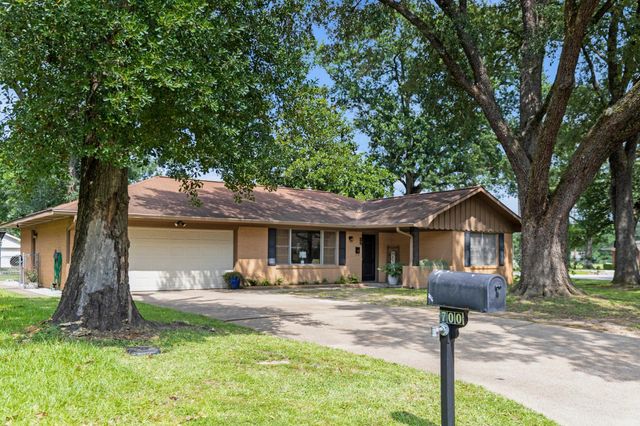 700 Barbara Street, Tomball, TX 77375