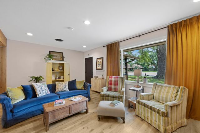 700 Barbara Street, Tomball, TX 77375