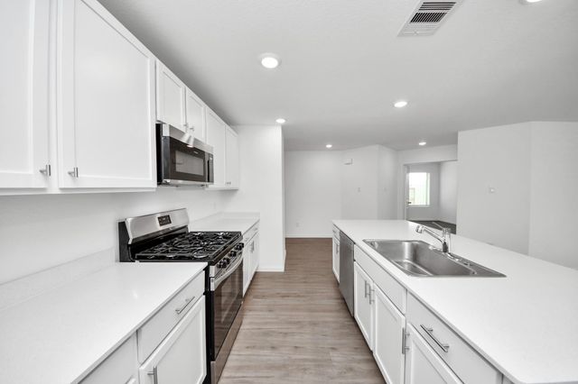 2111 Hyde Acres Street, League City, TX 77573