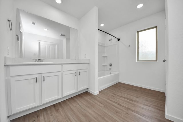 2111 Hyde Acres Street, League City, TX 77573