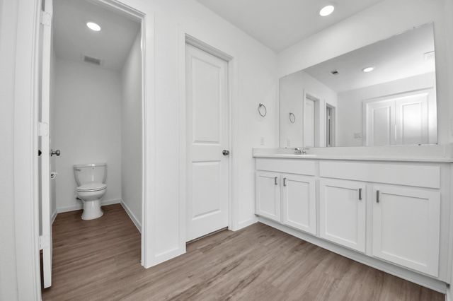 2111 Hyde Acres Street, League City, TX 77573