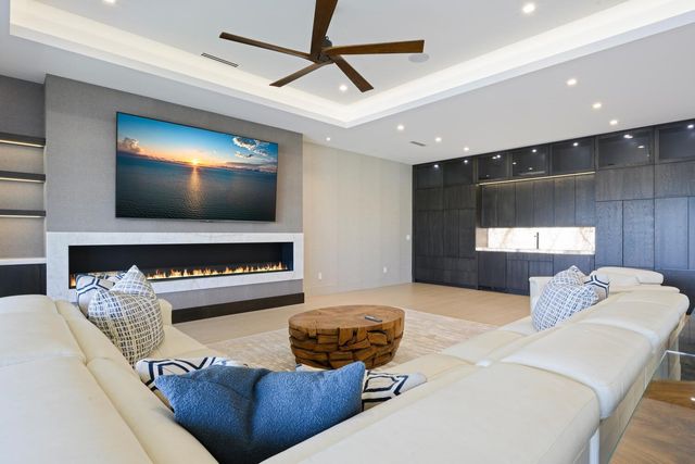 11288 W Teach Road, Palm Beach Gardens, FL 33410