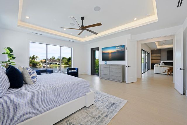 11288 W Teach Road, Palm Beach Gardens, FL 33410