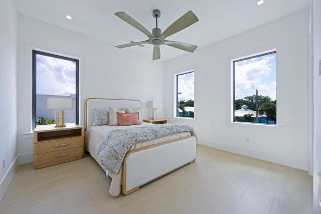 11288 W Teach Road, Palm Beach Gardens, FL 33410