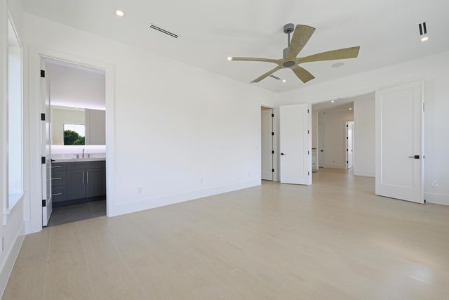 11288 W Teach Road, Palm Beach Gardens, FL 33410