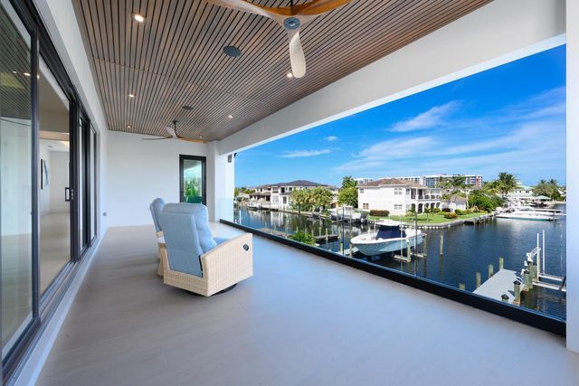 11288 W Teach Road, Palm Beach Gardens, FL 33410