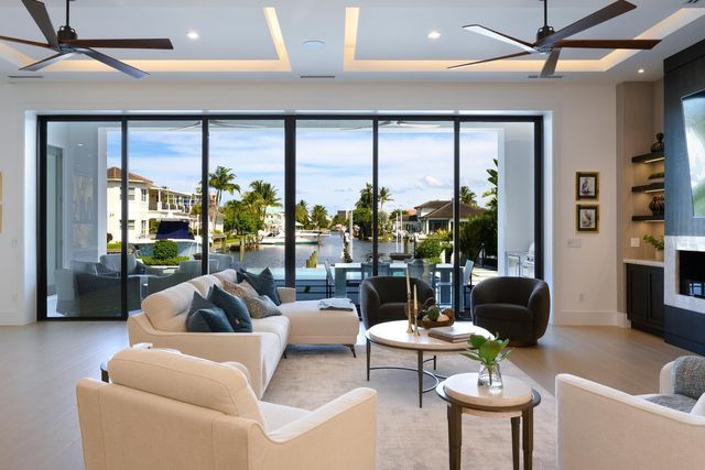 11288 W Teach Road, Palm Beach Gardens, FL 33410