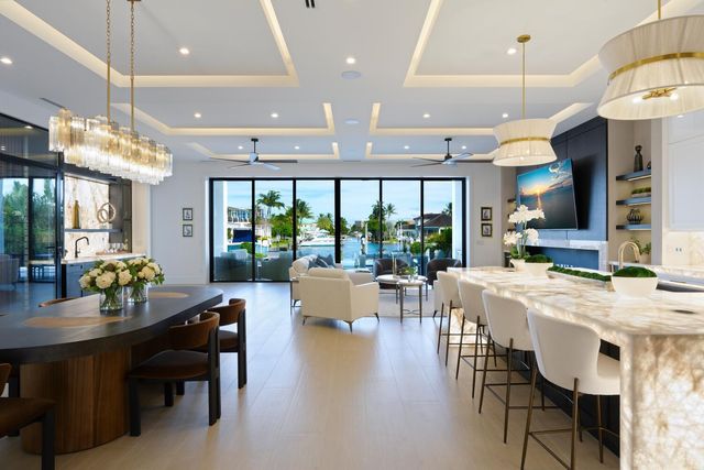 11288 W Teach Road, Palm Beach Gardens, FL 33410