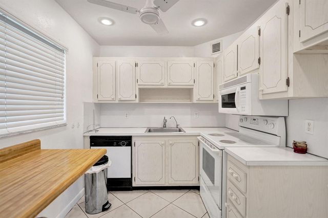 108 Valencia Boulevard E108, Delray Beach, FL 33446