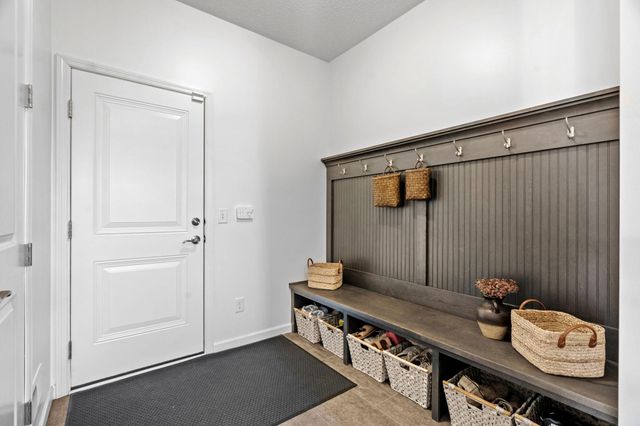 16547 Draft Horse Boulevard, Lakeville, MN 55044