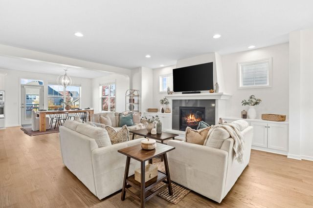 16547 Draft Horse Boulevard, Lakeville, MN 55044