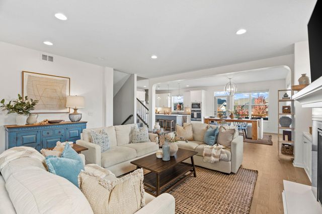 16547 Draft Horse Boulevard, Lakeville, MN 55044