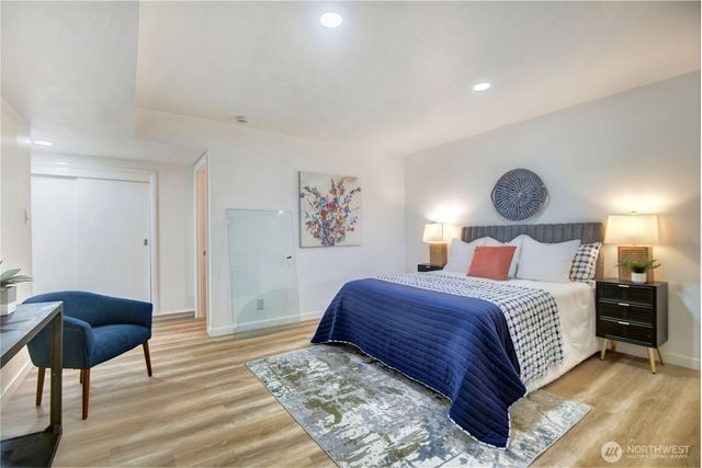 6116 Oakhurst RD S, Seattle, WA 98118