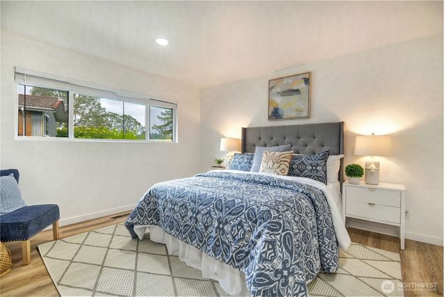 6116 Oakhurst RD S, Seattle, WA 98118