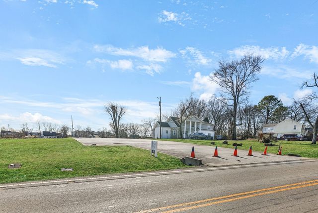 123 E Campbell Rd, Madison, TN 37115