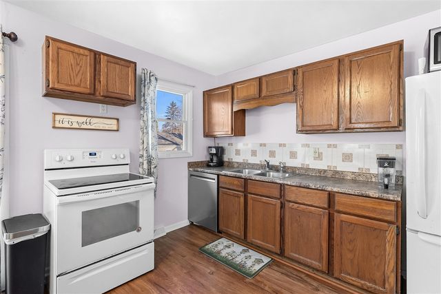 2510 Springmont Avenue, Kalamazoo, MI 49008