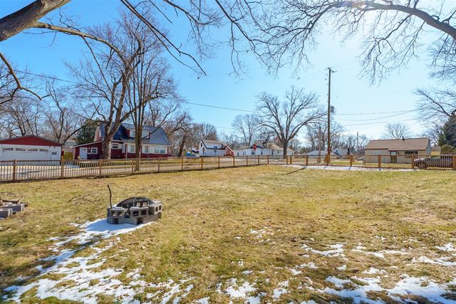 2510 Springmont Avenue, Kalamazoo, MI 49008