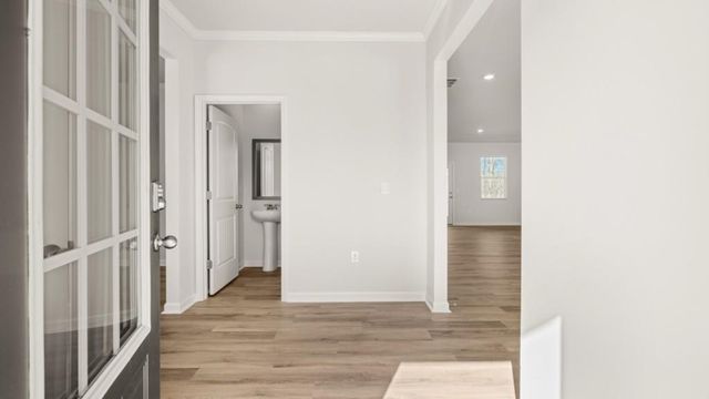 65 King Village, Braselton, GA 30517