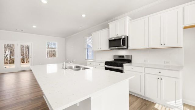 65 King Village, Braselton, GA 30517