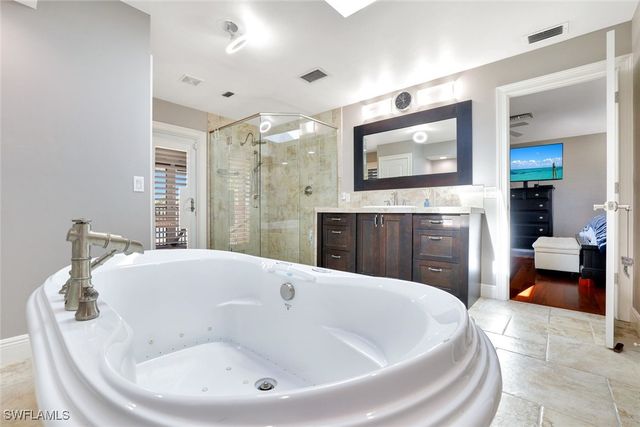 610 Partridge CT, Marco Island, FL 34145