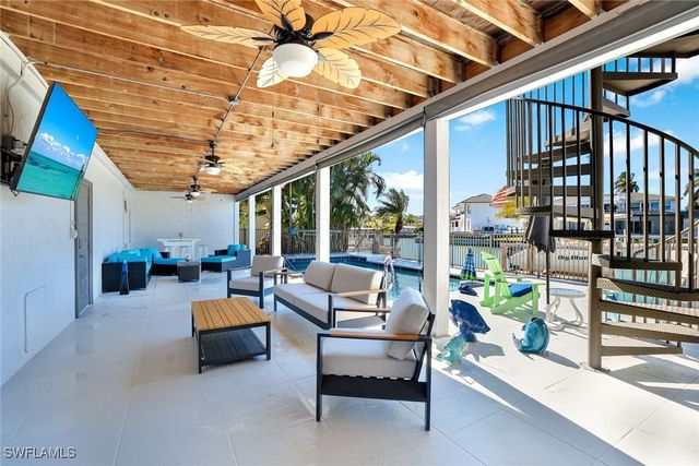 610 Partridge CT, Marco Island, FL 34145