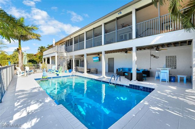 610 Partridge CT, Marco Island, FL 34145