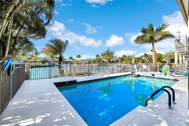 610 Partridge CT, Marco Island, FL 34145