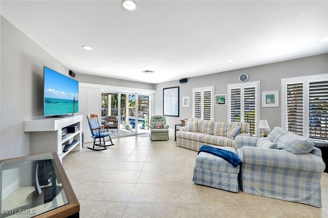 610 Partridge CT, Marco Island, FL 34145