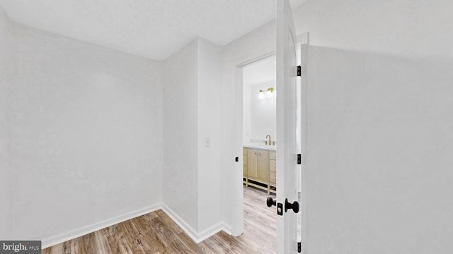 10 NEWARK CIR, Dover, DE 19904