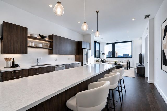 1211 Caroline Street 1604, Houston, TX 77002