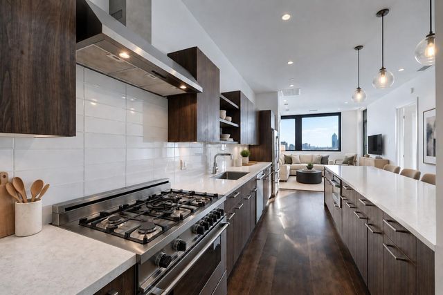 1211 Caroline Street 1604, Houston, TX 77002