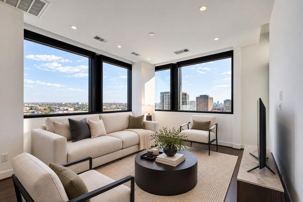1211 Caroline Street 1604, Houston, TX 77002