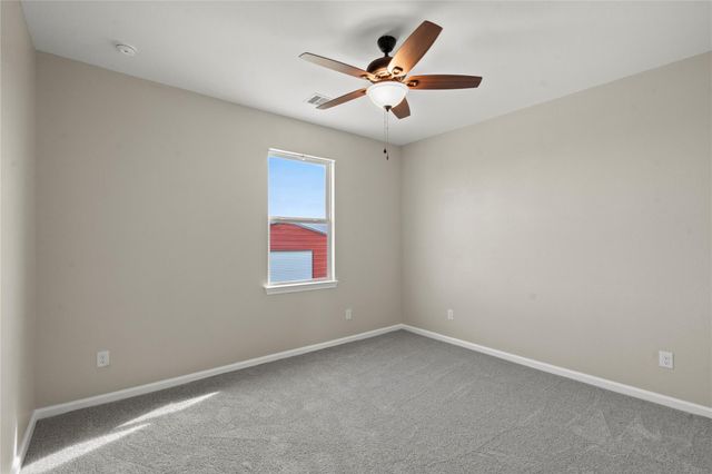 10015 S Redfish Drive, Hitchcock, TX 77563