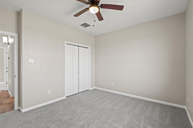 10015 S Redfish Drive, Hitchcock, TX 77563