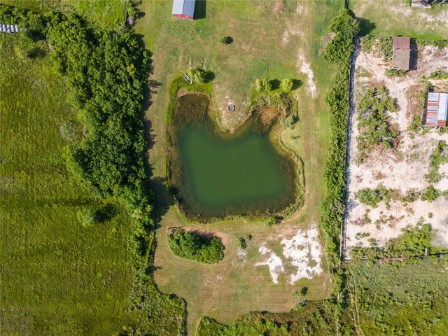 10015 S Redfish Drive, Hitchcock, TX 77563