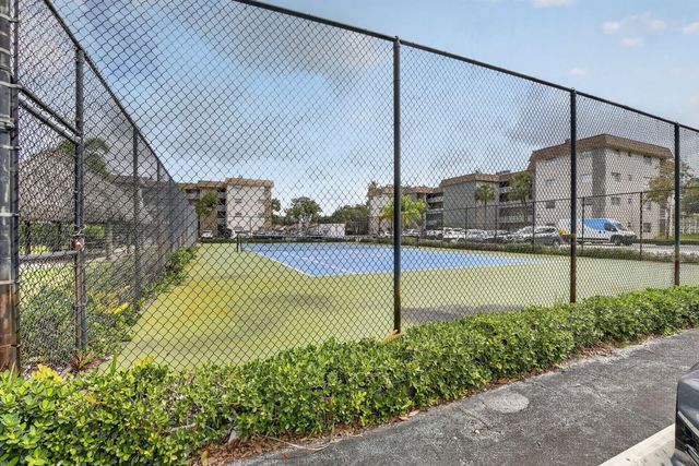 2491 SW 82nd Avenue 108, Davie, FL 33324