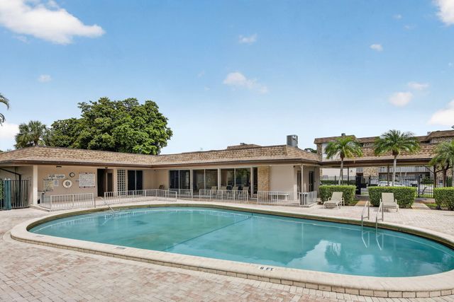 2491 SW 82nd Avenue 108, Davie, FL 33324