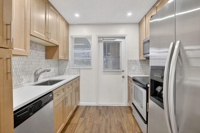 2491 SW 82nd Avenue 108, Davie, FL 33324