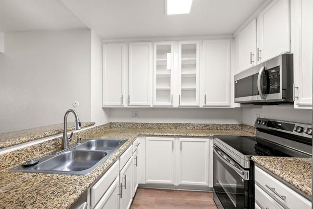 7717 Margerum Avenue 124, San Diego, CA 92120