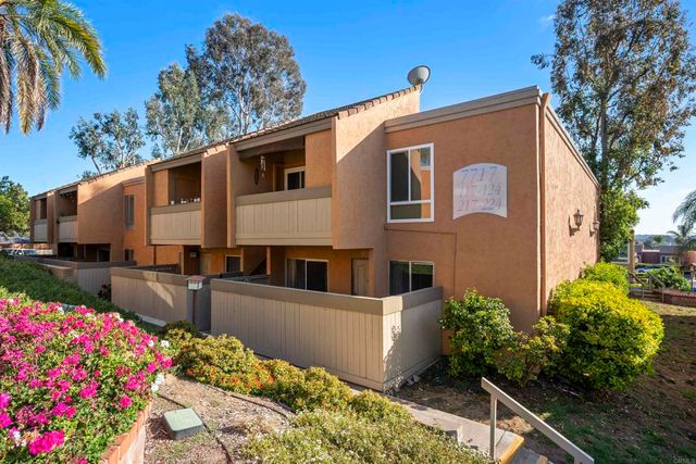 7717 Margerum Avenue 124, San Diego, CA 92120