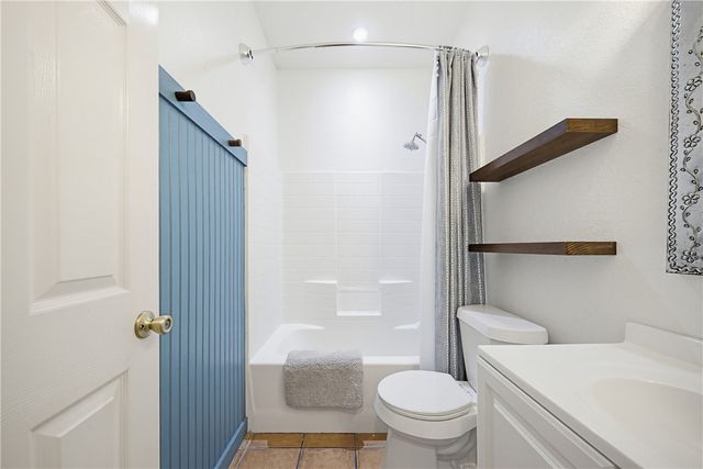 7251 Prairie Dr 6, Corpus Christi, TX 78413