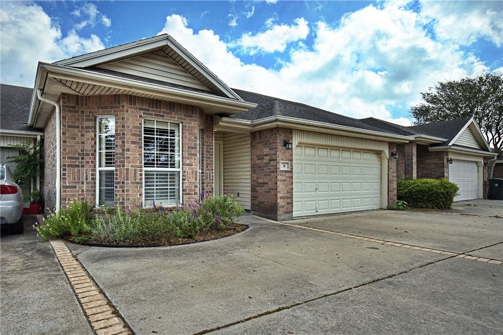 7251 Prairie Dr 6, Corpus Christi, TX 78413