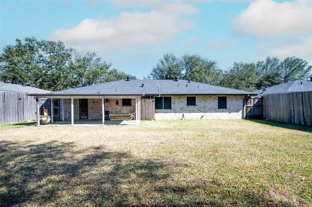 2504 4Th Ave Avenue, Lake Charles, LA 70601