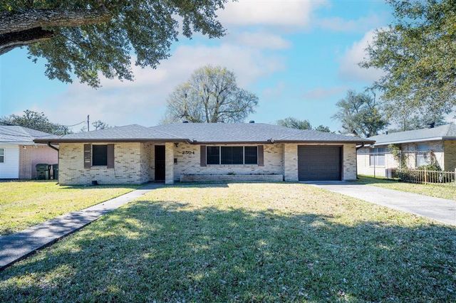 2504 4Th Ave Avenue, Lake Charles, LA 70601