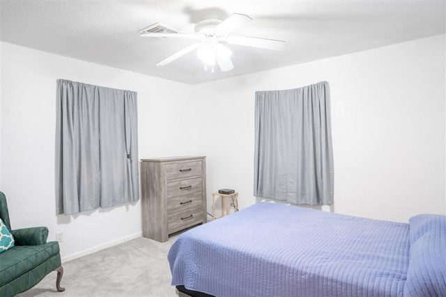 2504 4Th Ave Avenue, Lake Charles, LA 70601