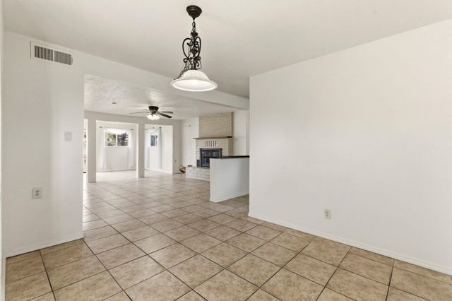 5741 Hanover Road NW, Albuquerque, NM 87105
