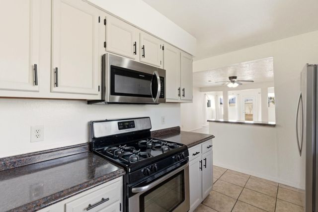 5741 Hanover Road NW, Albuquerque, NM 87105