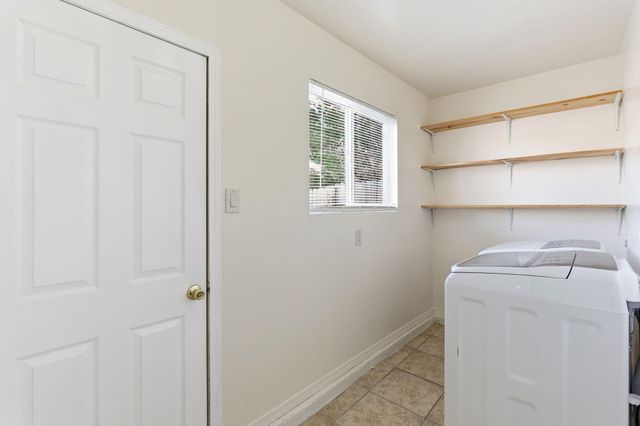 5741 Hanover Road NW, Albuquerque, NM 87105